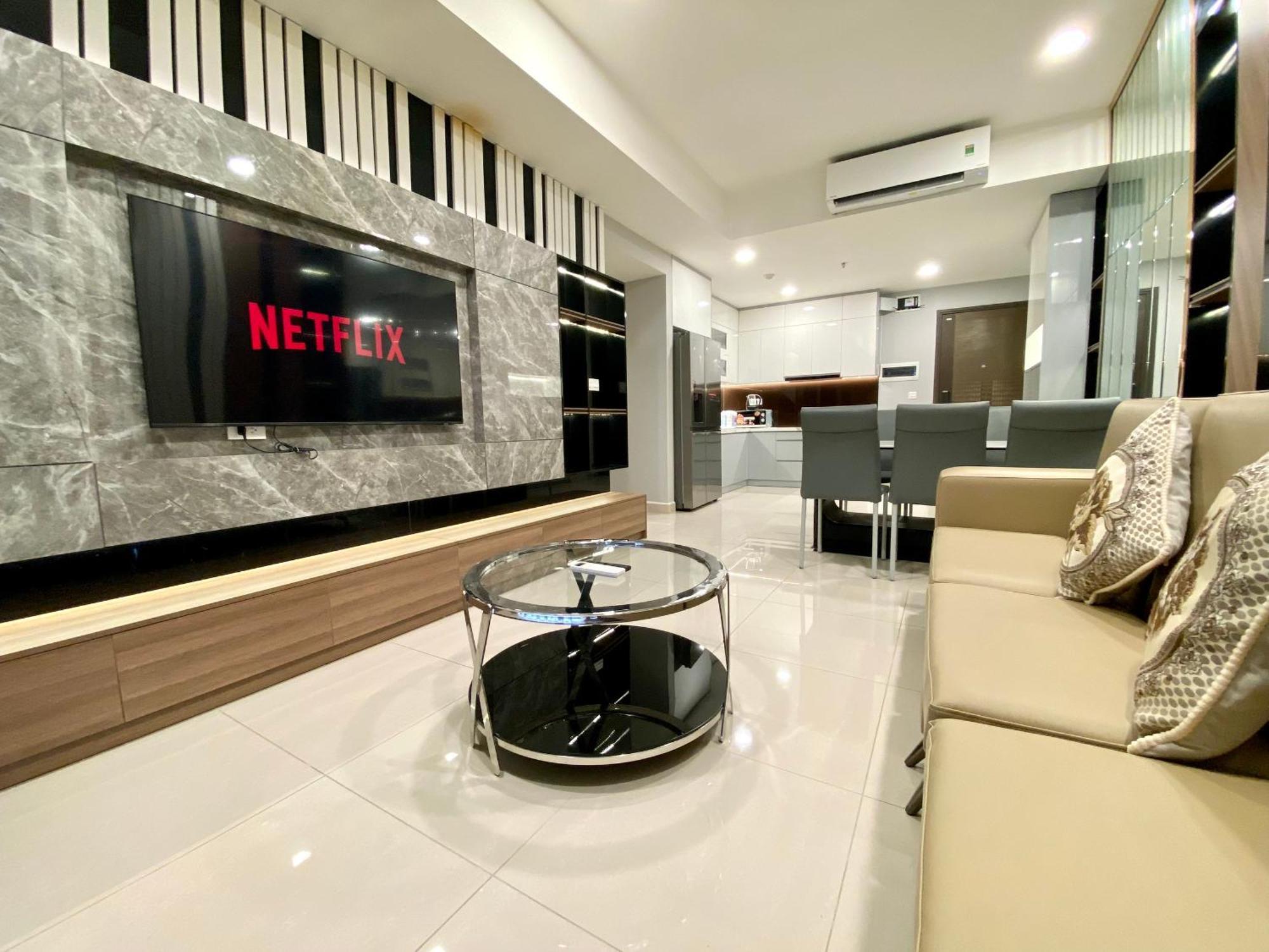 Soho Apt - Luxury Stay, Next To Benthanh Market Хошимин Экстерьер фото