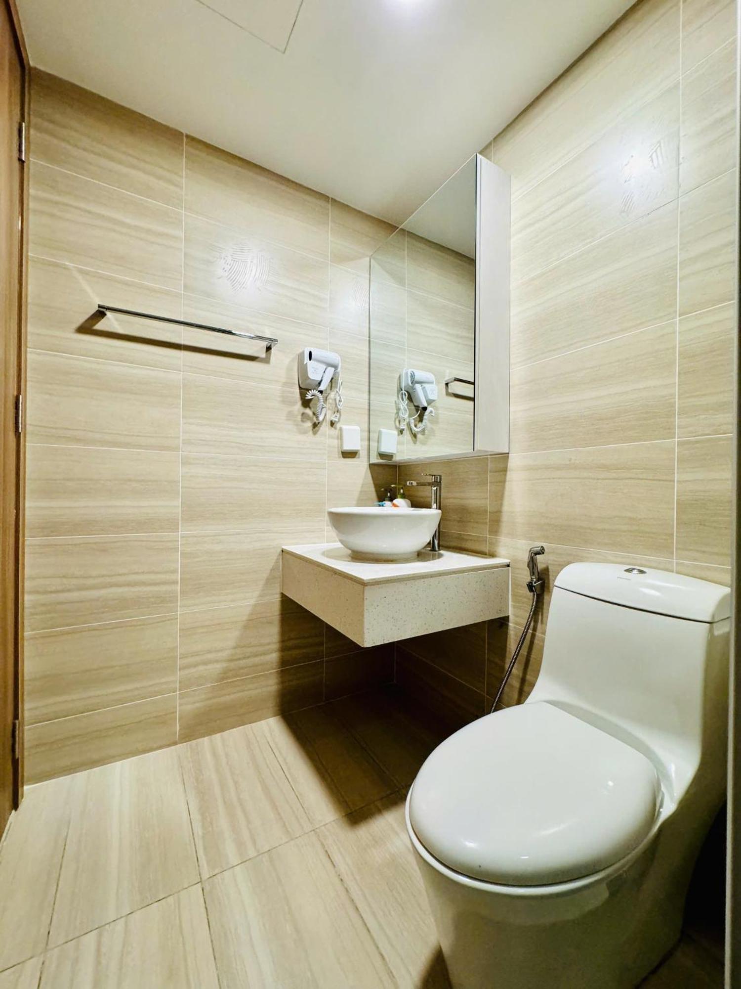 Soho Apt - Luxury Stay, Next To Benthanh Market Хошимин Экстерьер фото